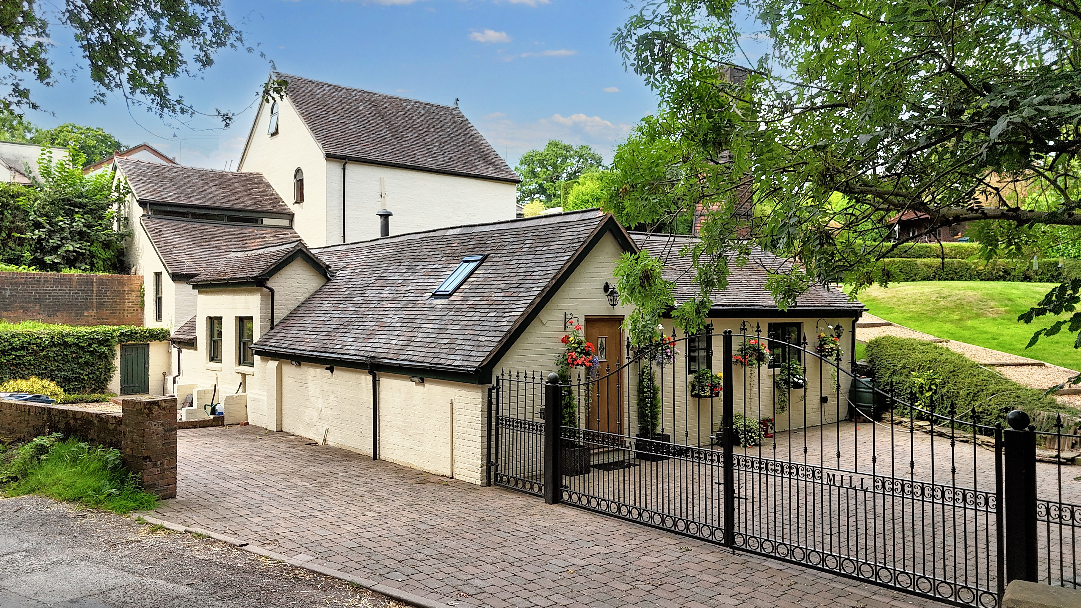 Nicholls Lane