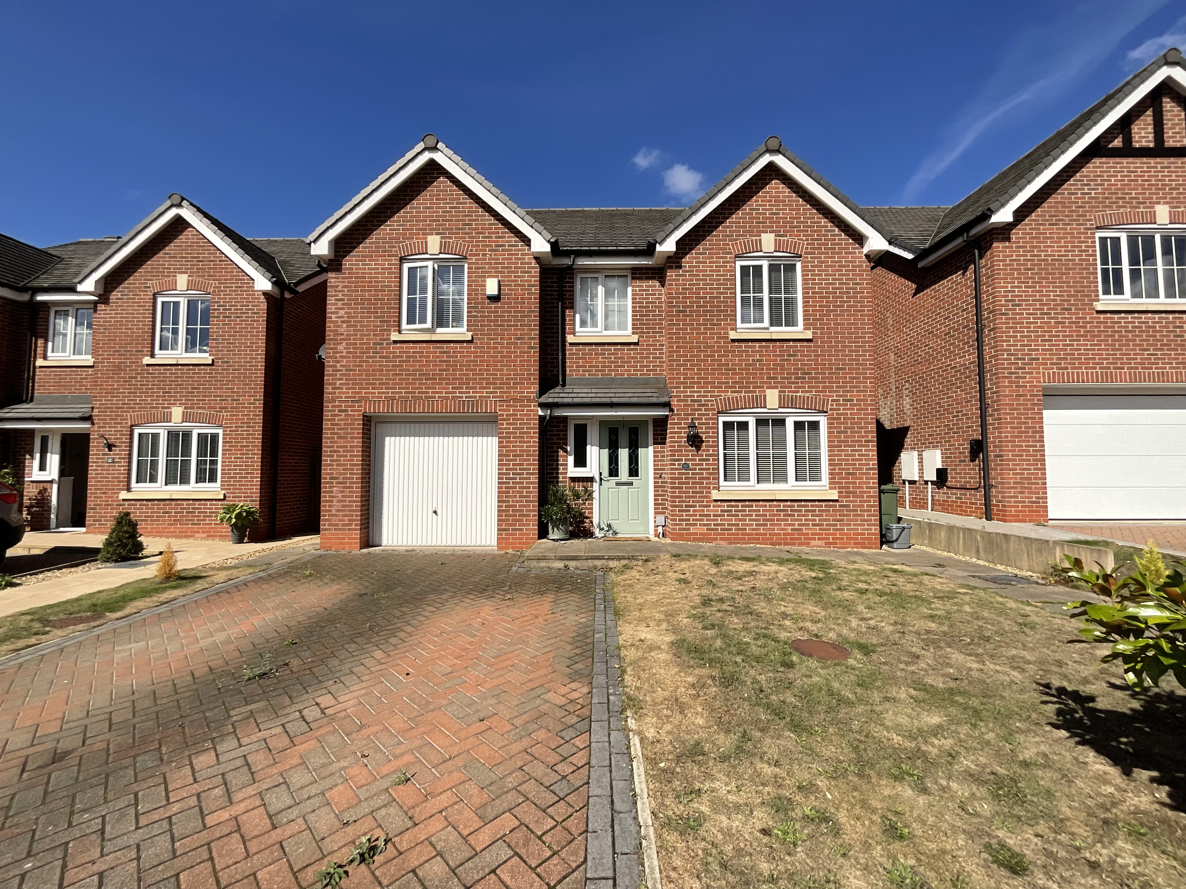 Chandlers Way, Stone, ST15