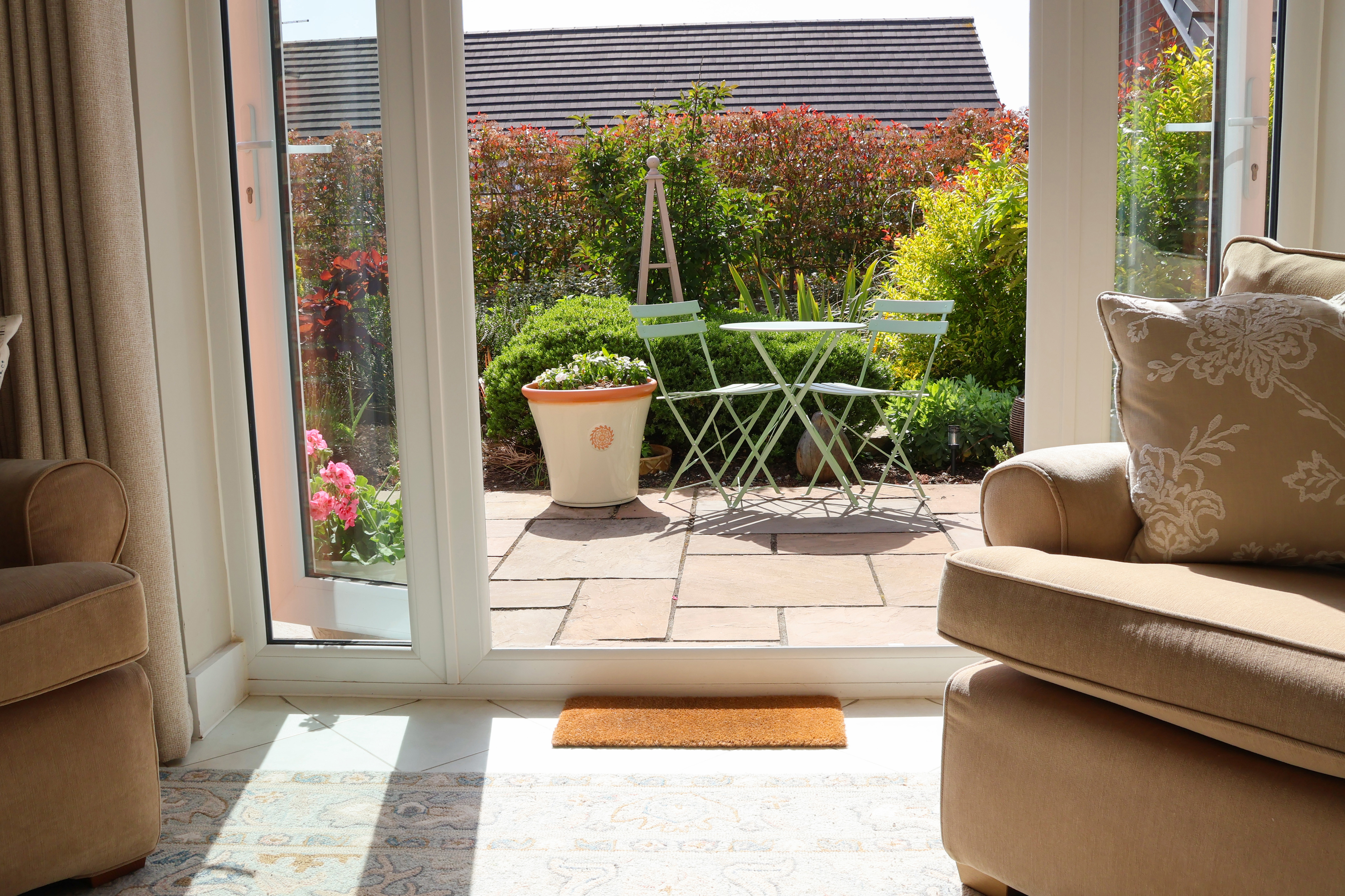 Snug and Patio[62]