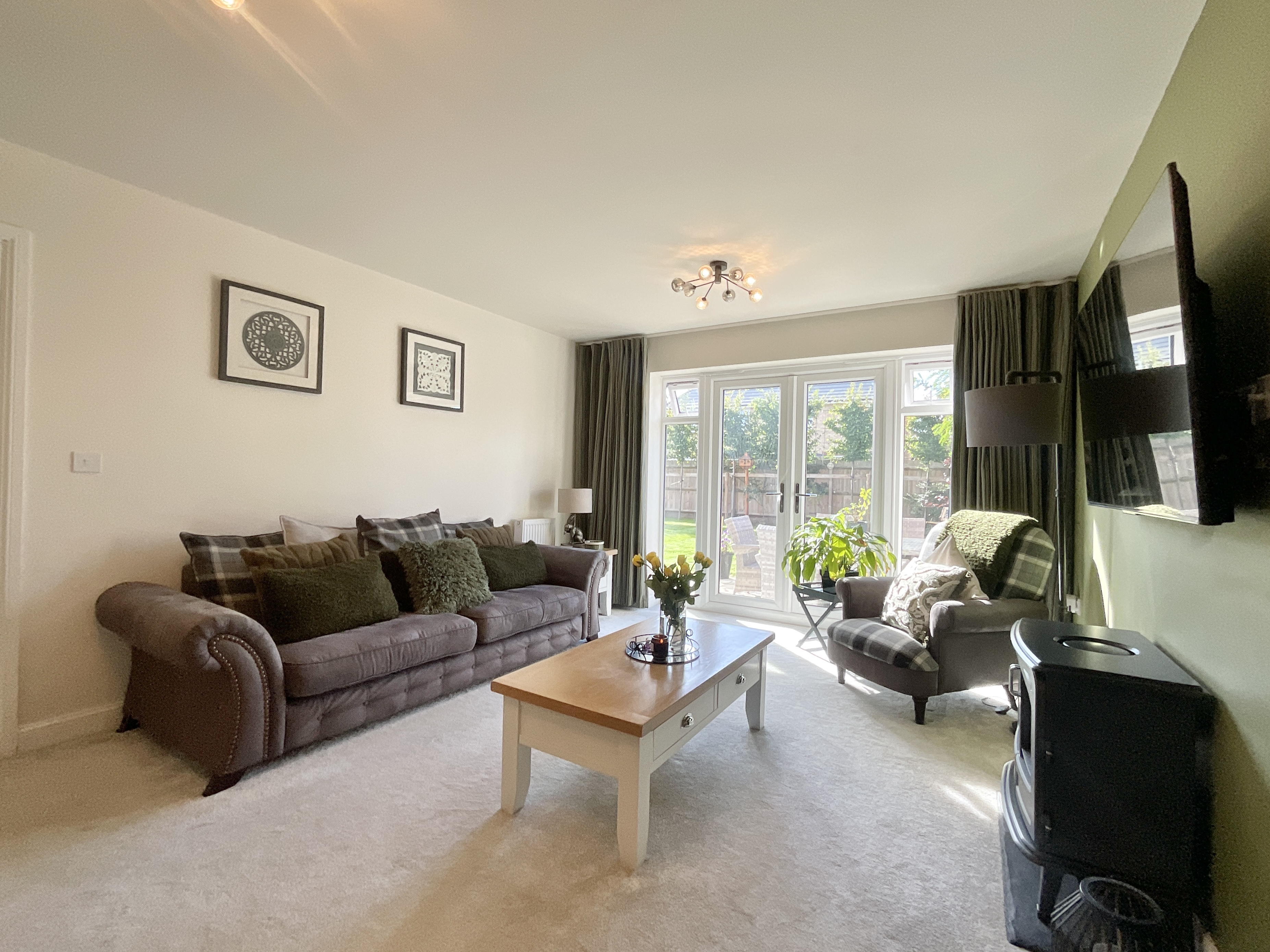 Gainsborough Drive, Henhull, CW5, photo 2