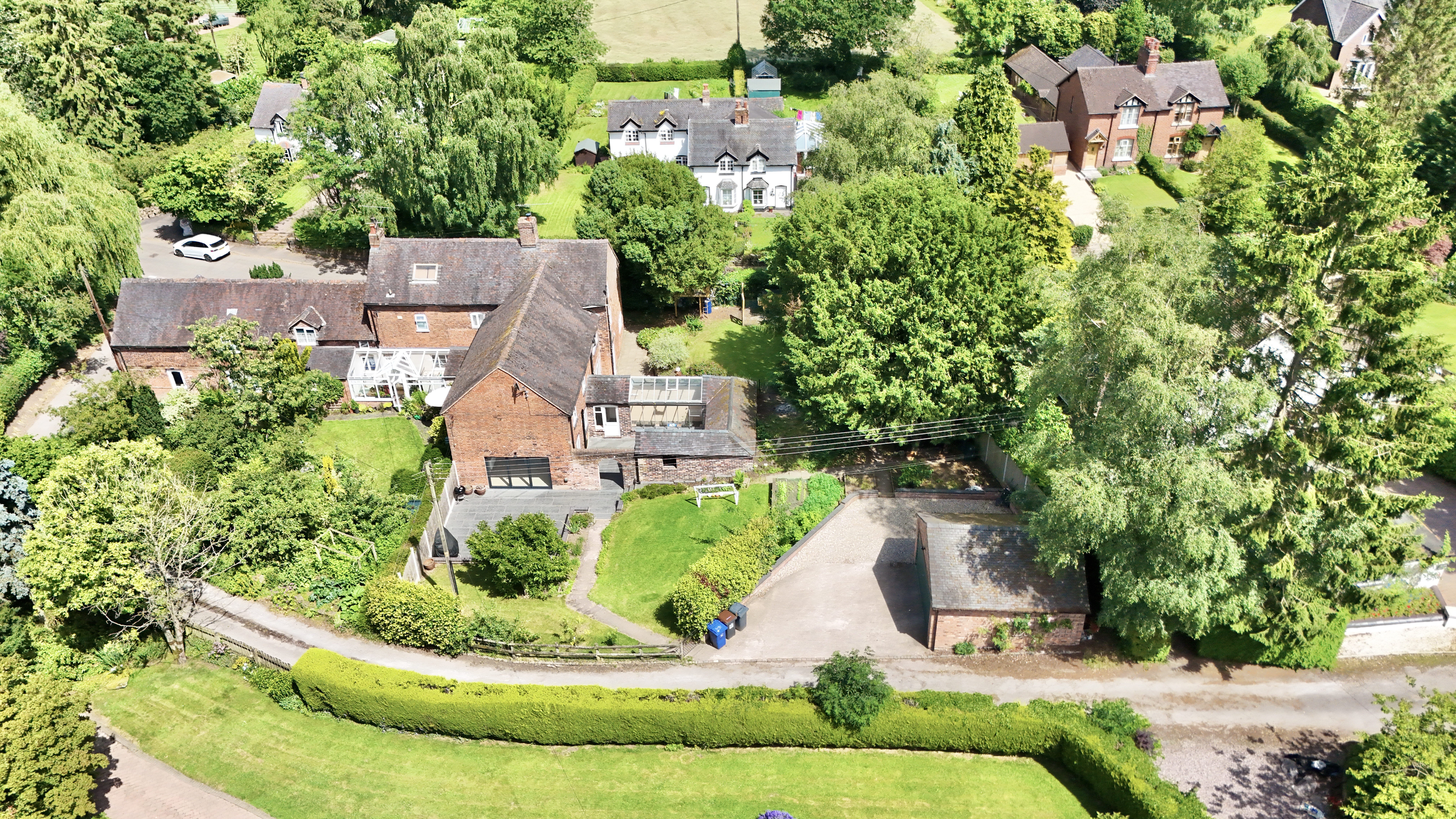 dji_fly_20260625_143210_0028_1782462827174_photo