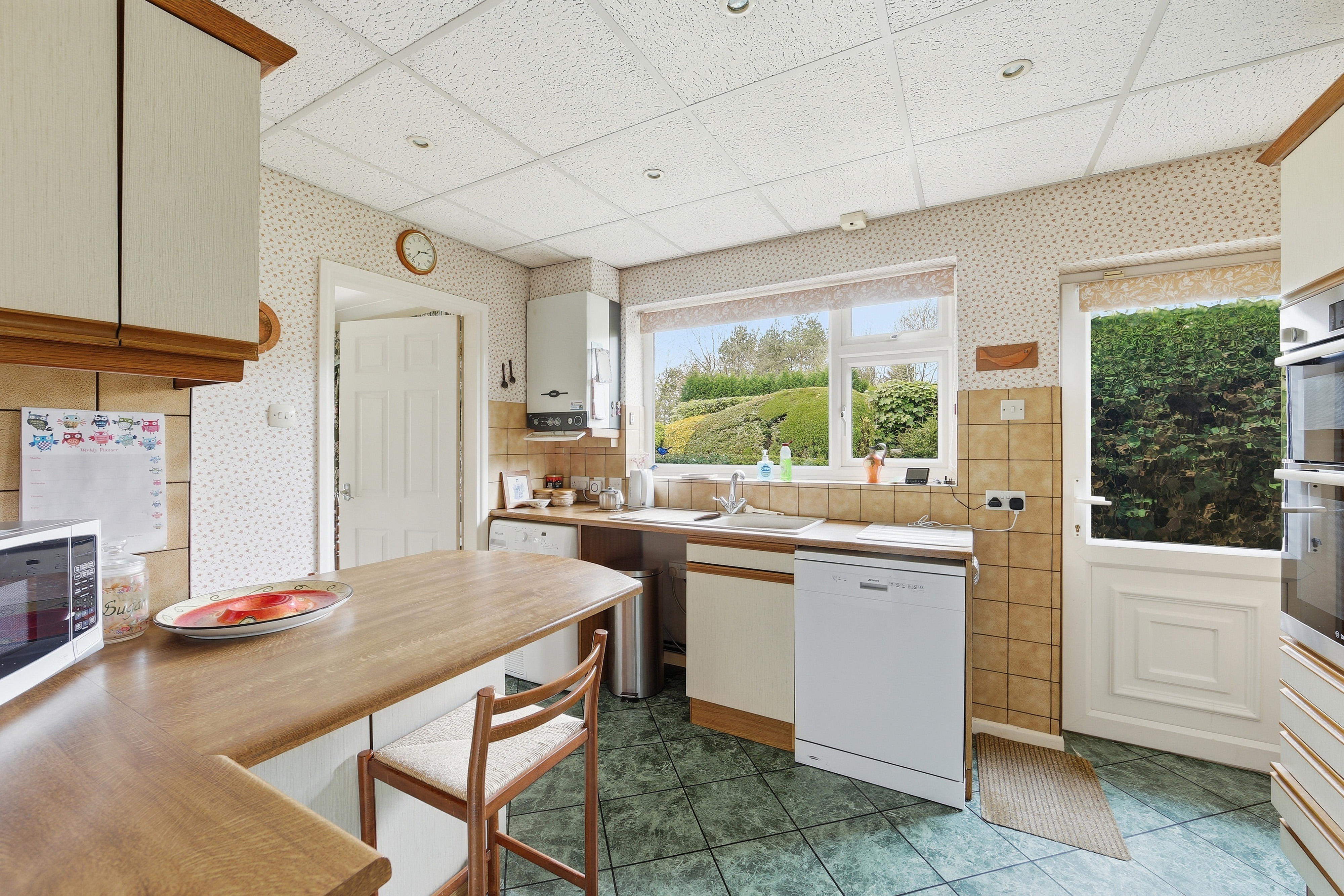 Kitchen 001