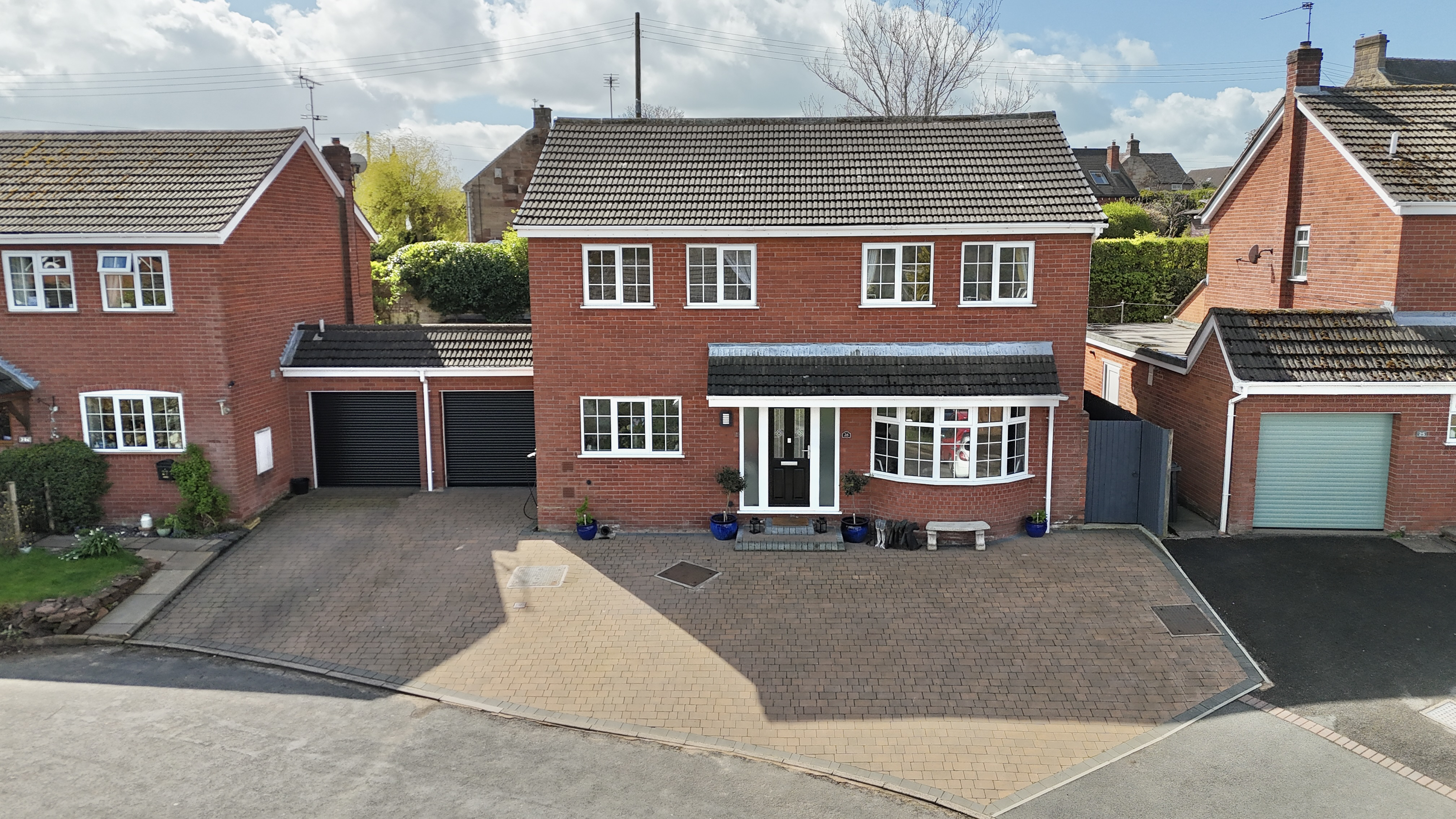 Glen Drive, Alton, ST10