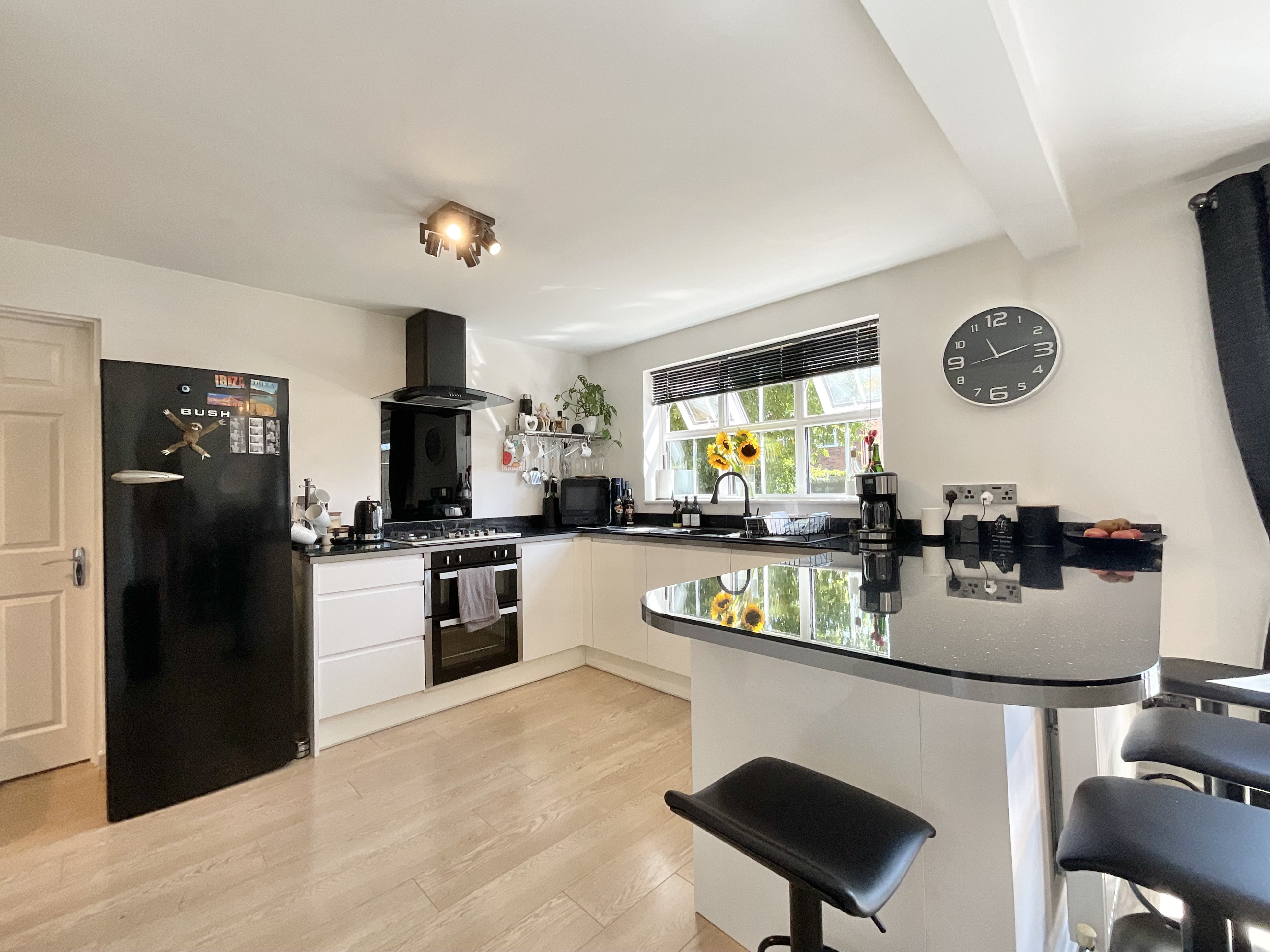 Charlcote Crescent, Crewe, CW2, photo 2