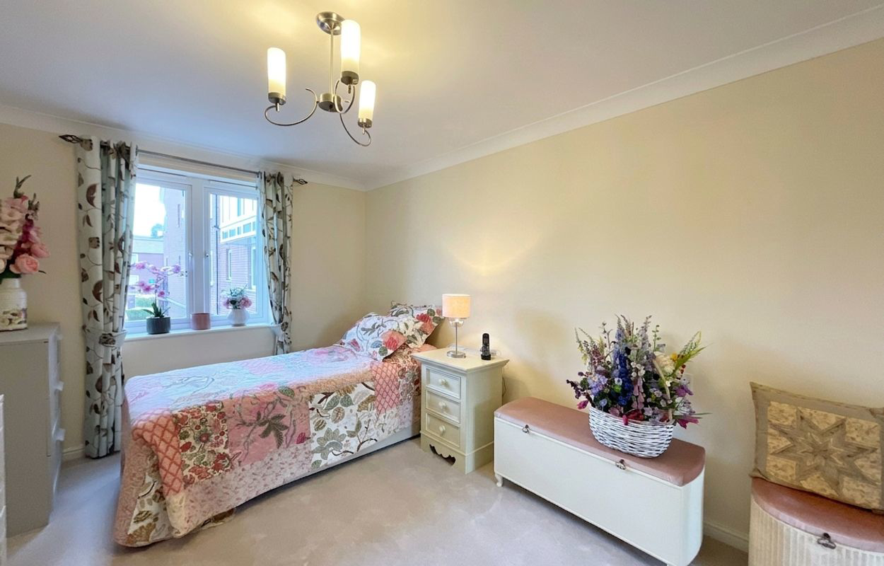 Crown Street, Stone, ST15, photo 8